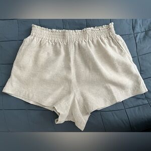 Reformation Mila Linen Short in Oatmeal